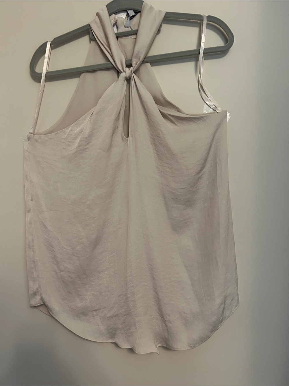 Bobbles & Lace Sleeveless Twist-Neck Satin Tank Top - Light Beige size M